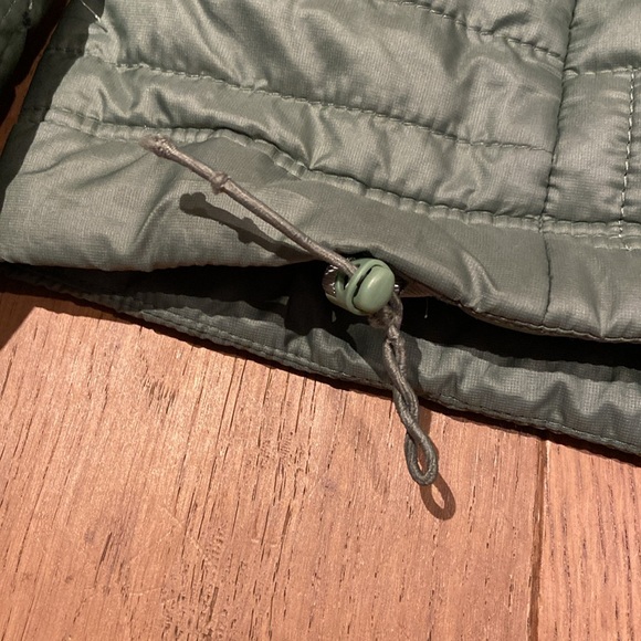 Patagonia women’s nano puff jacket - size L - Picture 2 of 5